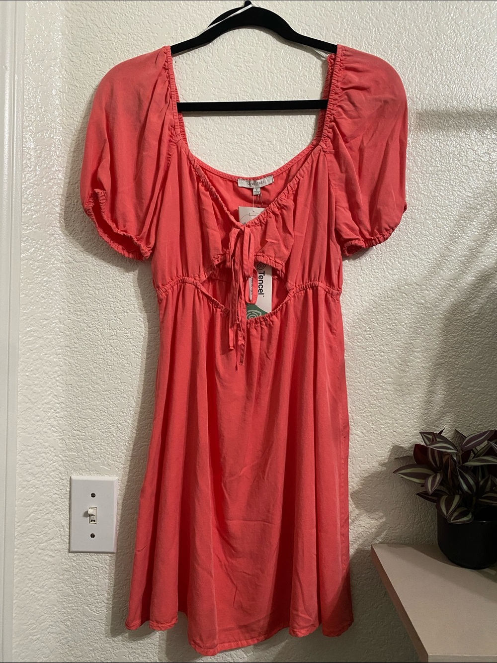 Love Tree Coral Pink Mini Dress with Puff Sleeves